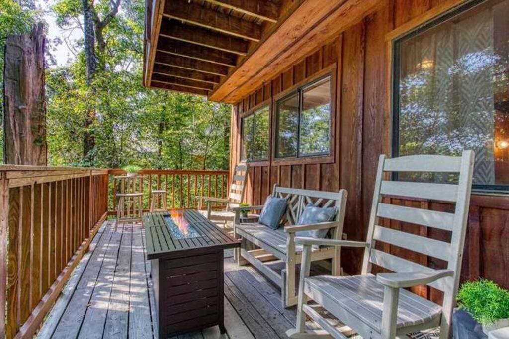 The Family Stone Luxe Cabin Sleeps 12 Hot Tub Dogfriendly Dollywood Pigeon Forge Exterior foto